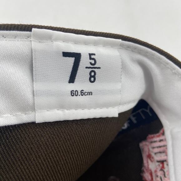 New Era San Diego Padress Stadium Peach Brim Fitted Hat Size 7 5/8 - Picture 7 of 8